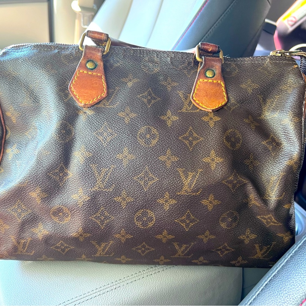 Louis Vuitton Vintage Speedy 30 Handbag